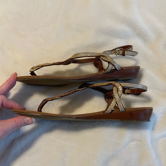 Unida Gold Glitter Sandals Size 6.5M - Picture 3 of 7